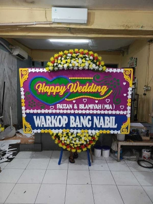 Papan Bunga di Warakas
